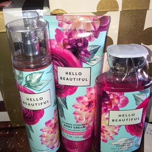 Bath and Bodyworks, hello beautiful gifts at combo